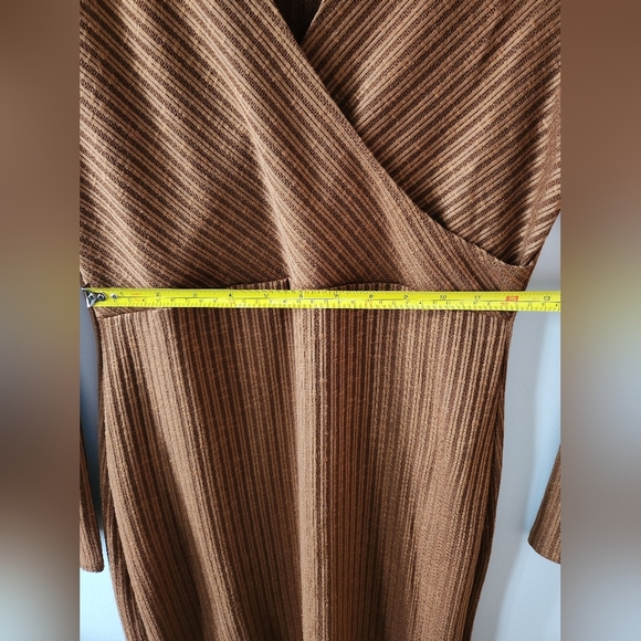 Brown Ribbed Knit Bodycon Midi Dress with Mock V-Neck Size L, BNWT - Picture 5 of 11